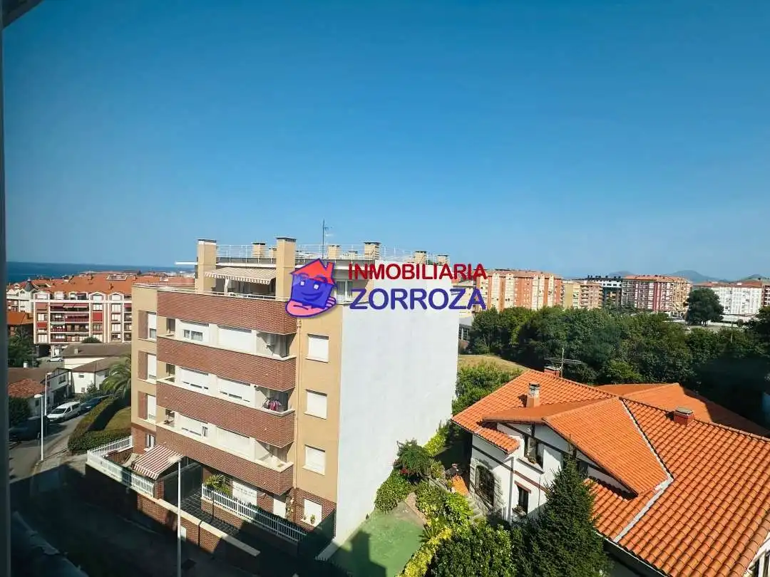Piso en venta en Calle Los Caserios, Centro