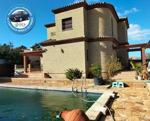 Schwimmbecken von Haus oder Chalet zum verkauf in Chiclana de la Frontera mit Klimaanlage, Terrasse und Schwimmbad