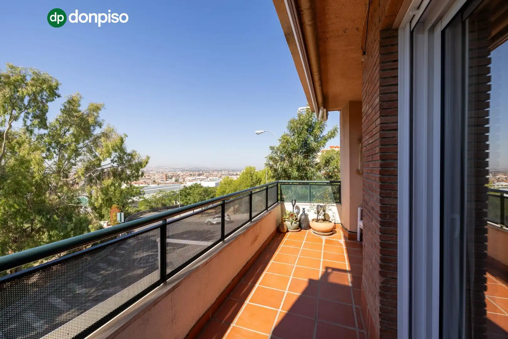 Terrace of Flat for sale in Genil