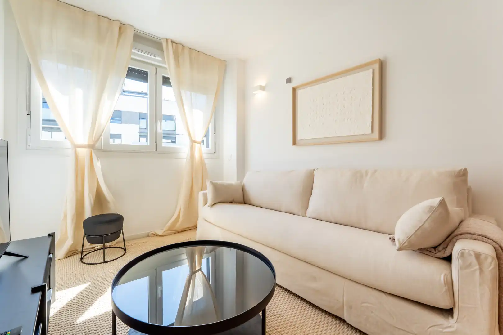 Living room of Apartments for rent in Madrid  with Air Conditioner, Heating and Storage room