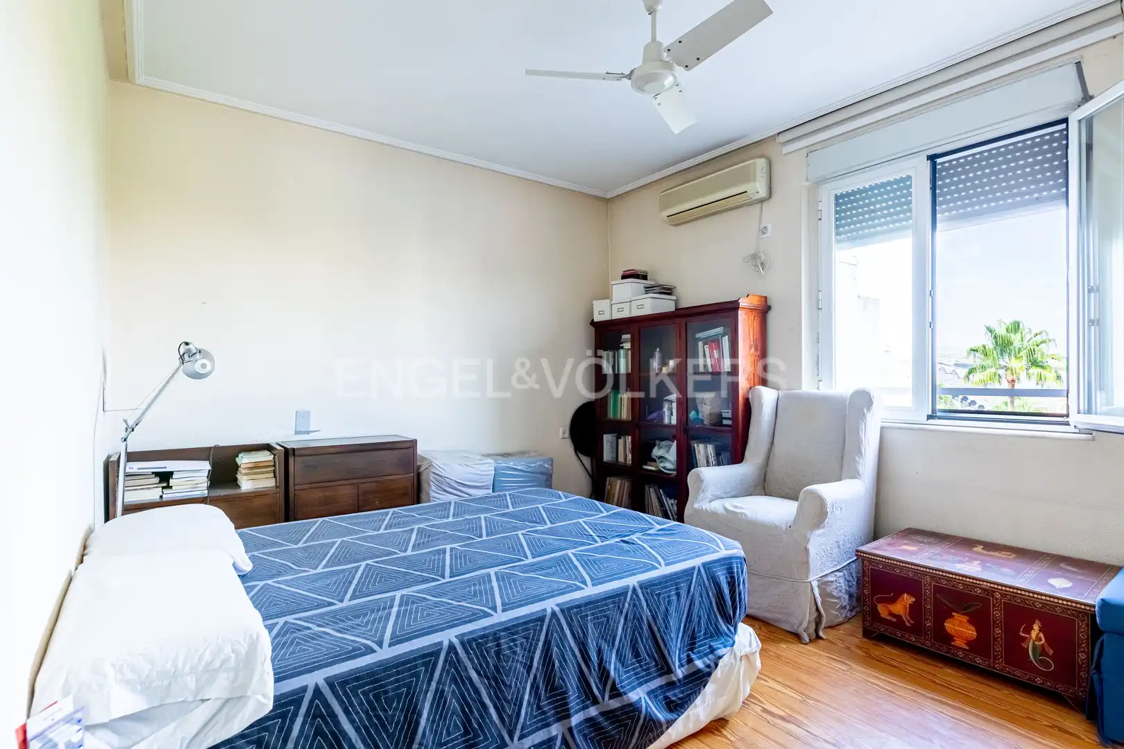 Bedroom of Flat for sale in Sevilla  with Air Conditioner and Heating