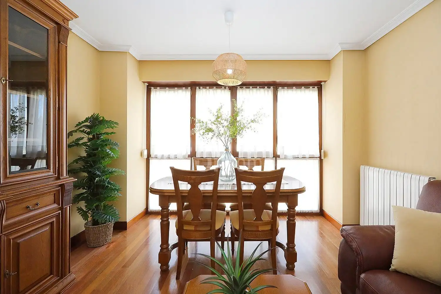 Comedor de Piso en venta en Irun  con Calefacción