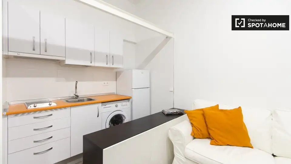 Room in Trafalgar