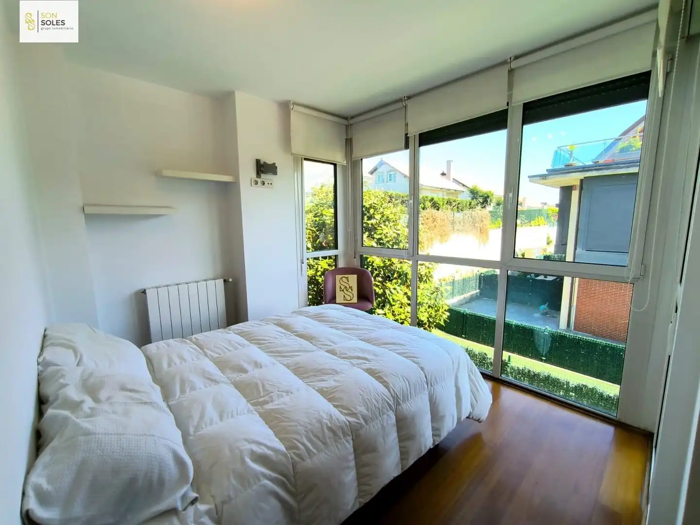 Habitación de Dúplex en venta en Santa Cruz de Bezana con Calefacción, Terraza y Alarma