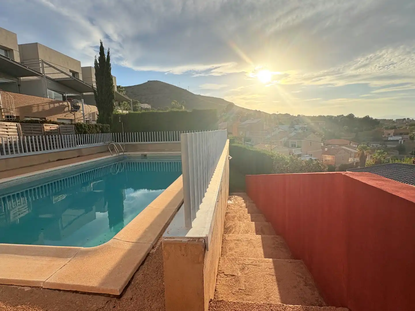 Piscina de Casa o chalet de alquiler en Chiva con Aire acondicionado, Calefacción y Parquet