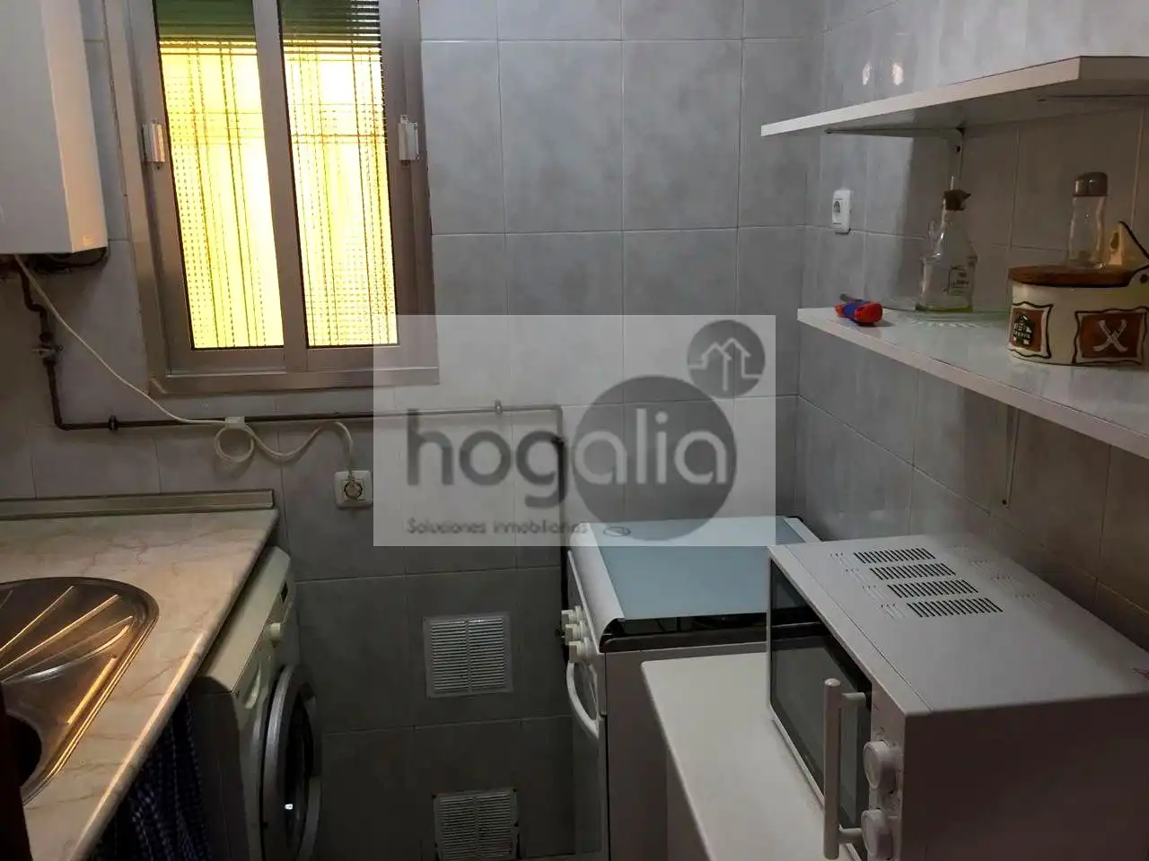 Cocina de Planta baja de alquiler en Sevilla con Amueblado
