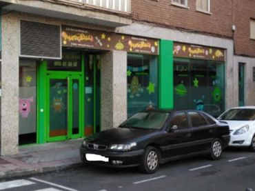 Local comercial en venda a DE LAS NACIONES 3