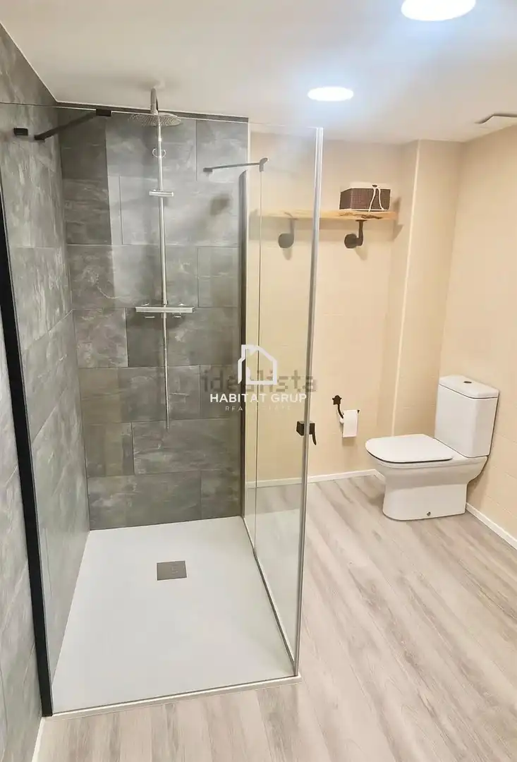 Badezimmer von Wohnung zum Verkauf in Mont-roig del Camp mit Klimaanlage, Heizung und Terrasse