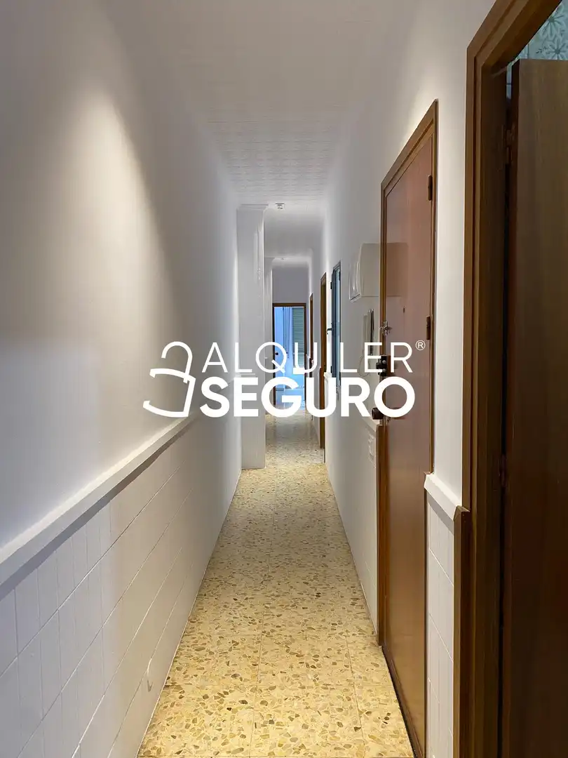 Flat for rent in Zaragoza  with Air Conditioner