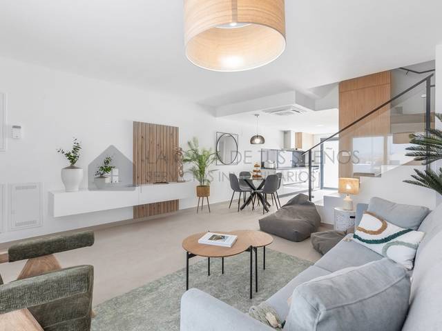 Casa adosada en Venta en Rafal