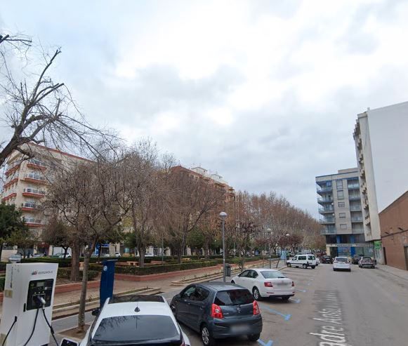 Vista exterior de Local de lloguer en Oliva