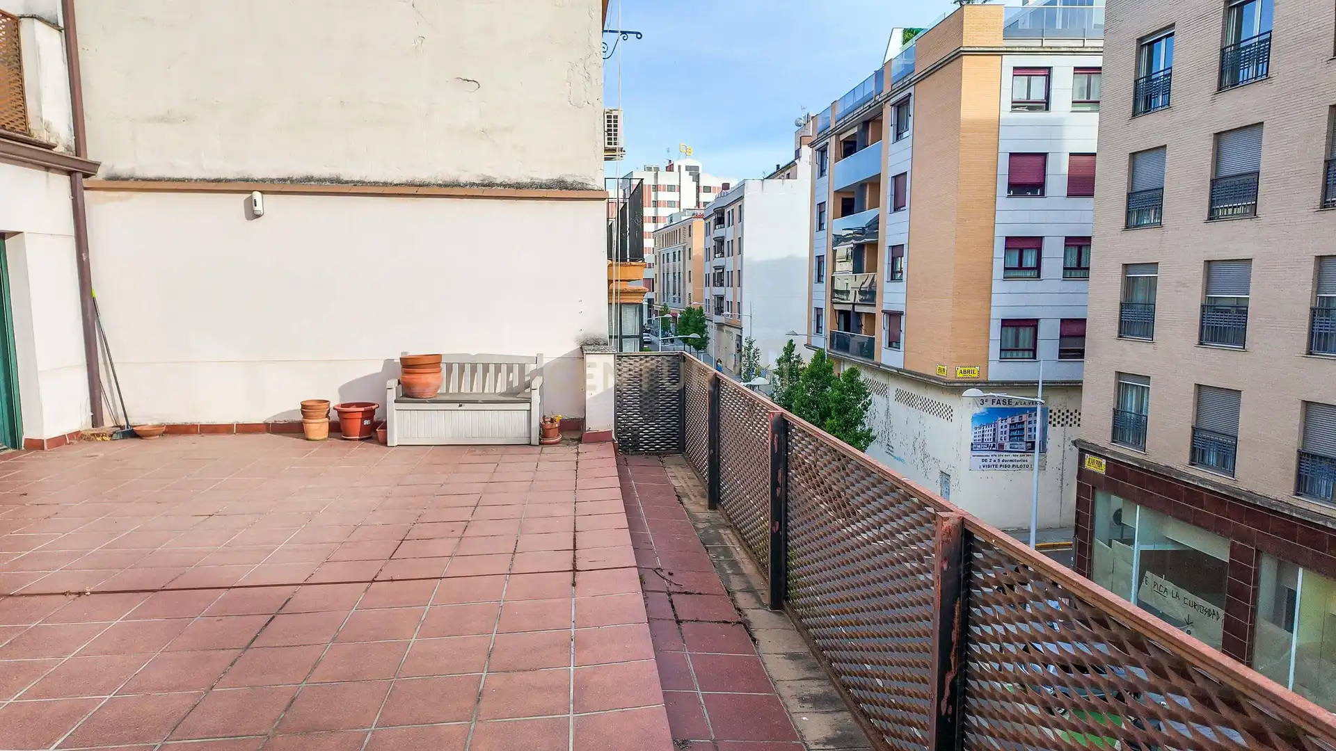 Terrasse von Maisonette zum Verkauf in Badajoz mit Klimaanlage, Abstellraum und Waschmaschine