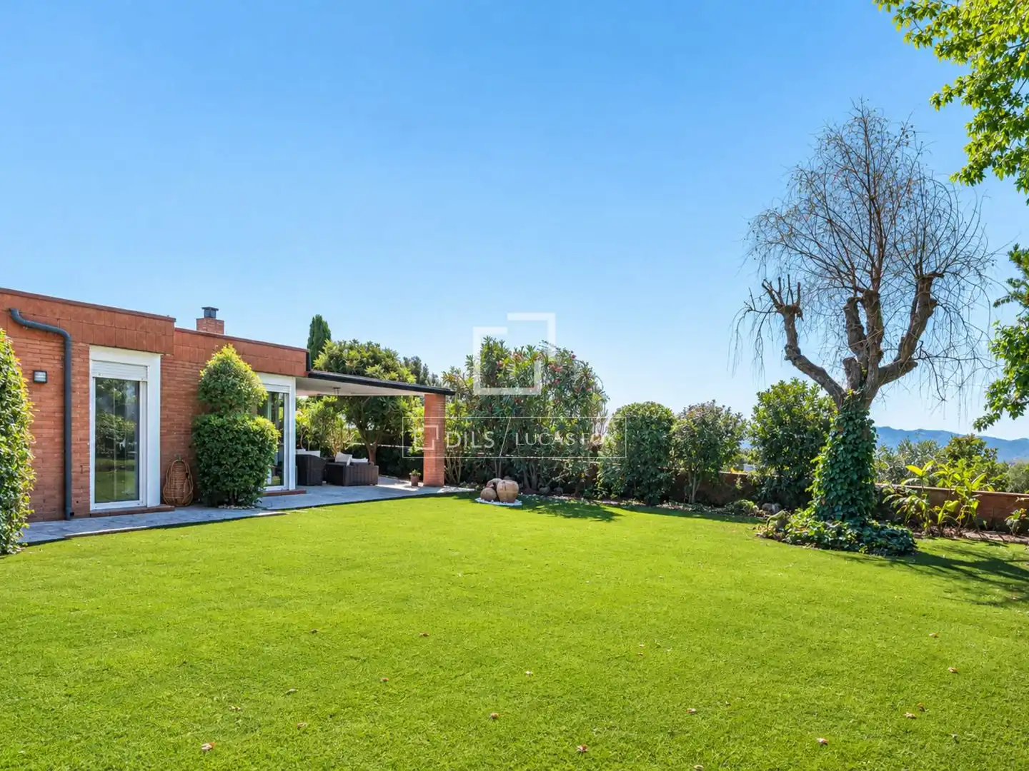 Xalet amb jardí en venda a Bellaterra
