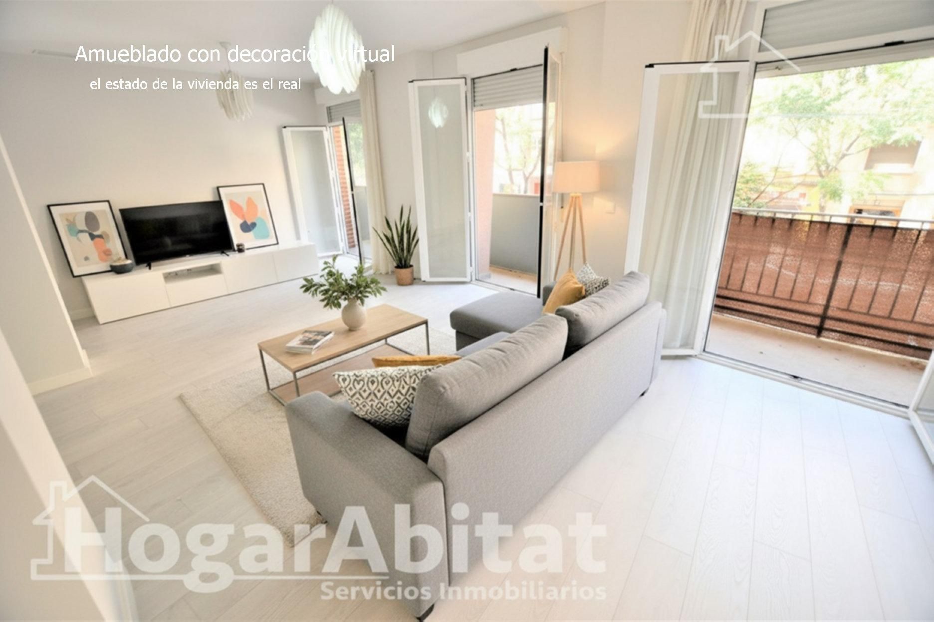 Sala de estar de Piso en venta en  Valencia Capital con Calefacción, Parquet y Balcón
