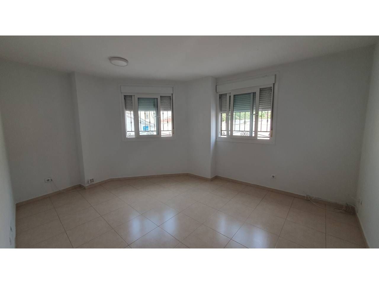 Bedroom of Flat to rent in Fuenlabrada  with Air Conditioner, Heating and Storage room