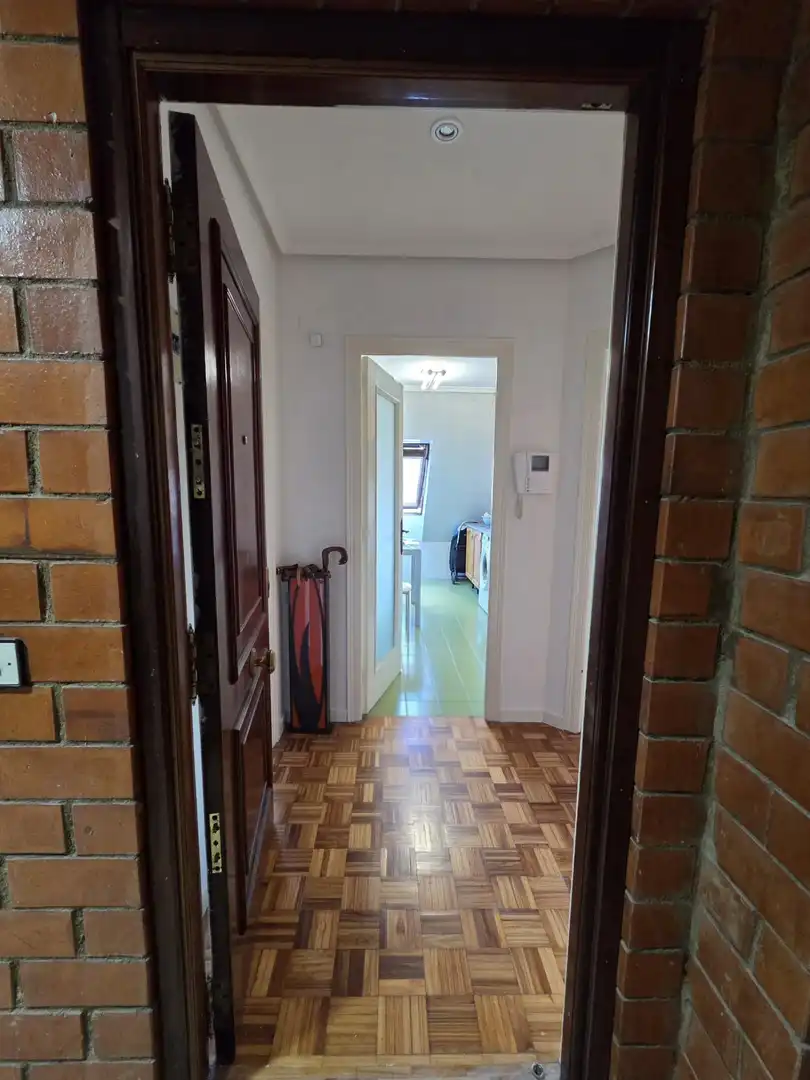 Àtic en venda en Oviedo  amb Calefacció, Jardí privat i Parquet