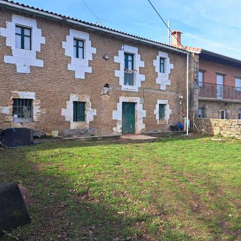 Casa adosada en Venta en Campoo de Yuso