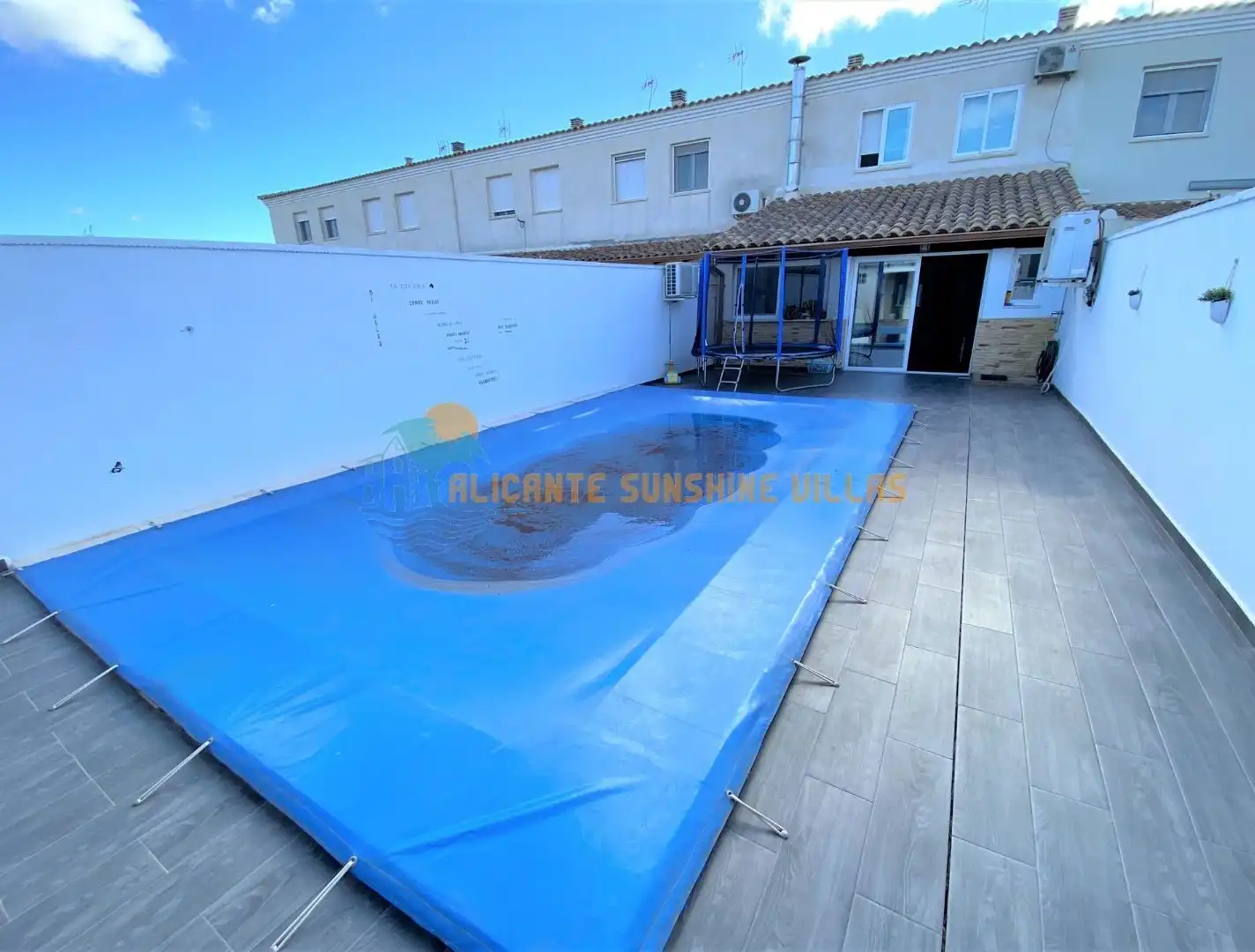Casa adosada en venta en Salinas