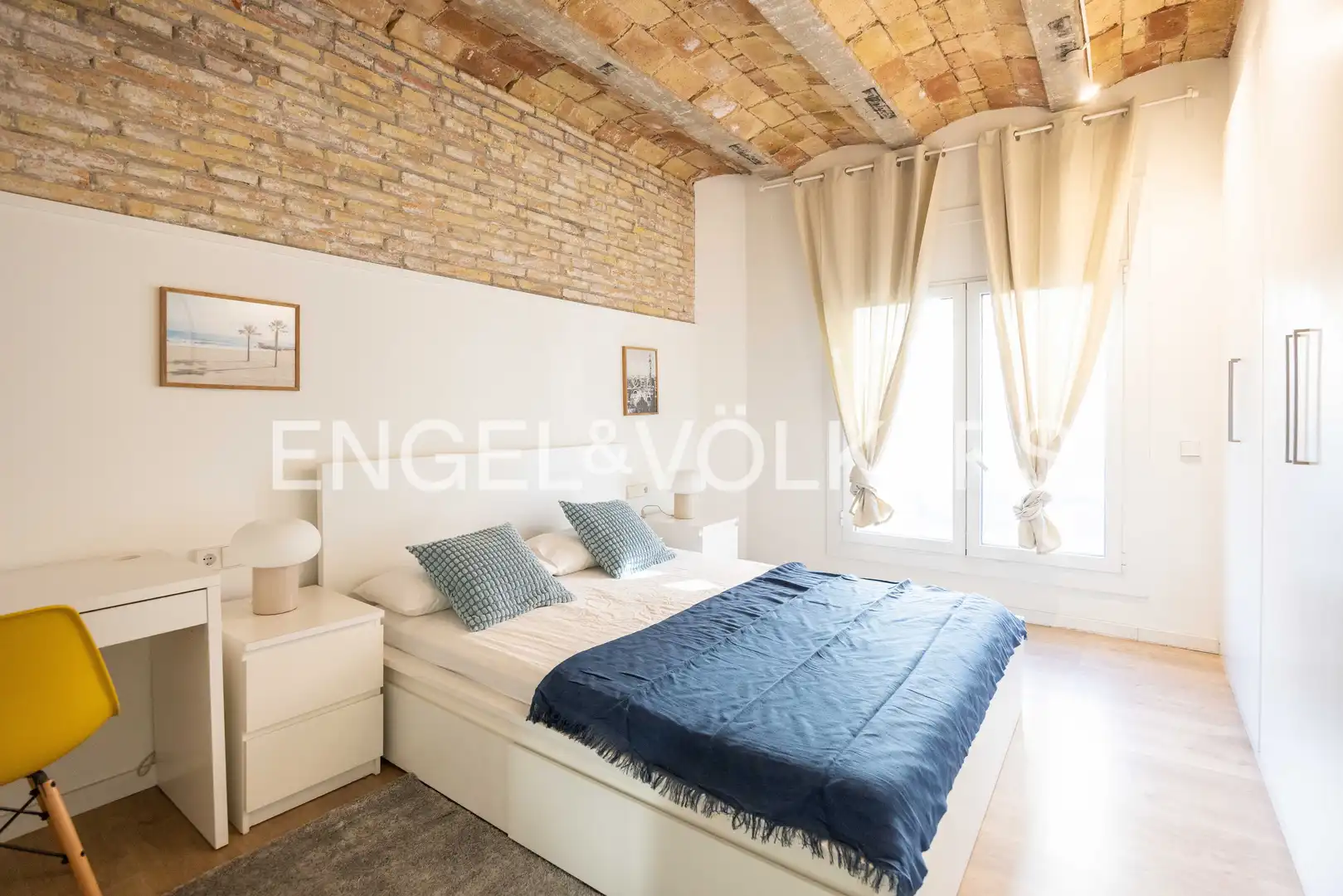 Bedroom of Flat for sale in Barcelona  with Air Conditioner, Heating and Private garden