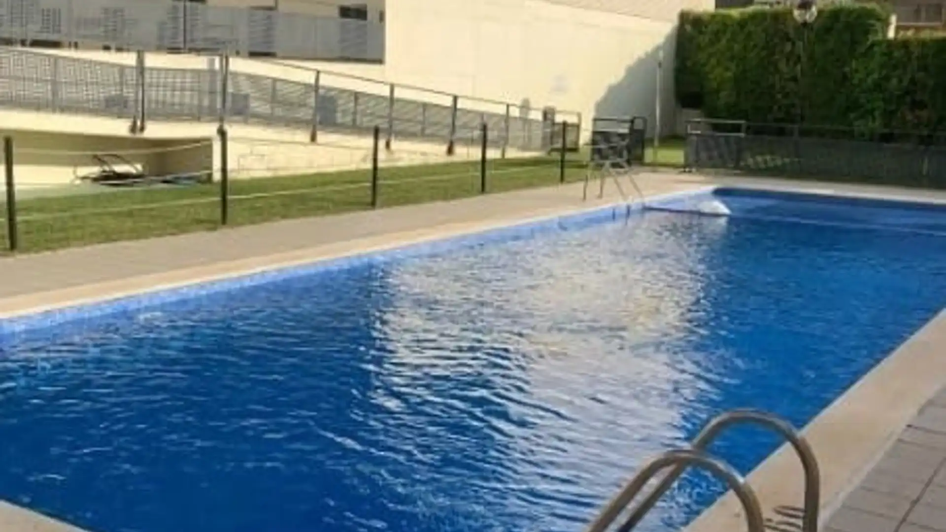 Piscina de Pis en venda en Caspe amb Calefacció, Terrassa i Traster