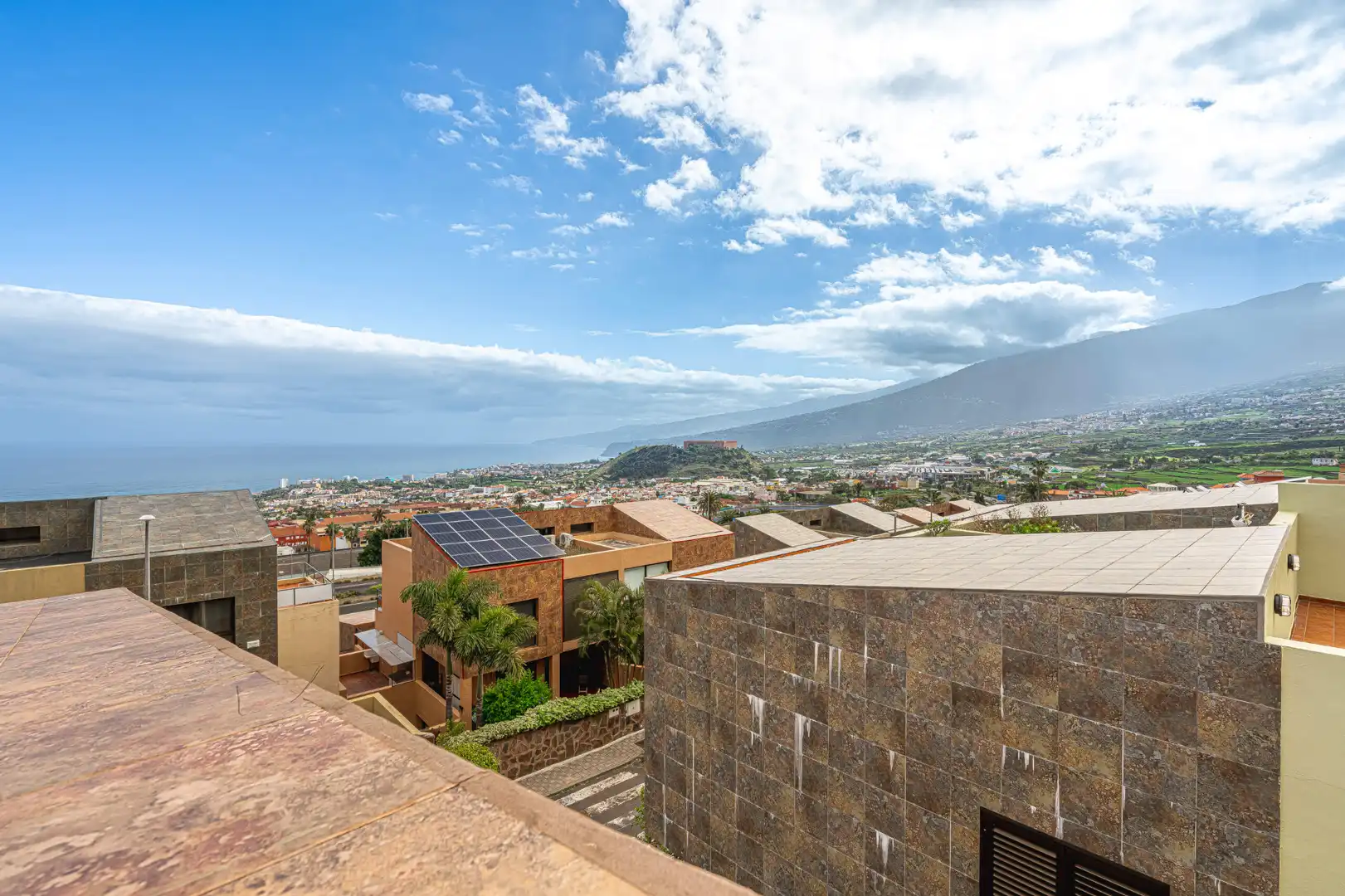 Exterior view of Detached homes for sale in Los Realejos  with Parquet flooring, Terrace and Storage room
