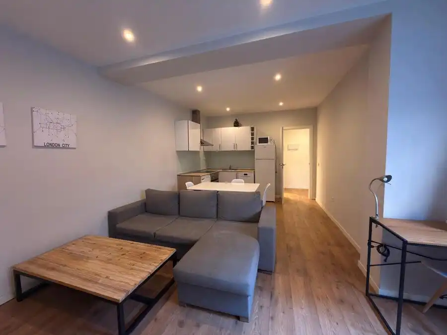 Sala de estar de Local en venta en Chamberí