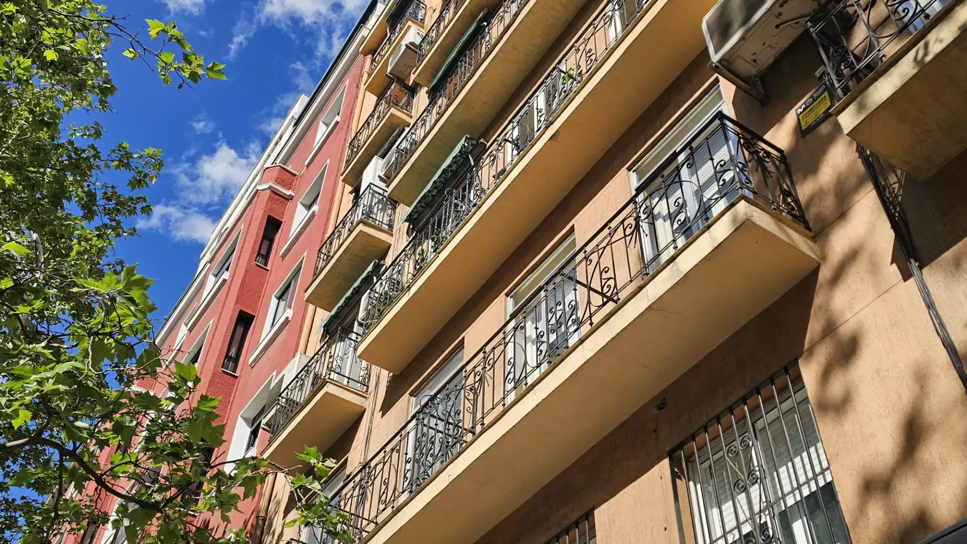 Vista exterior de Piso en venta en Madrid con Aire acondicionado, Calefacción y Parquet