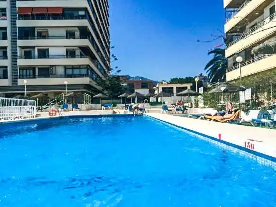 Piscina de Apartamento en venta en Torremolinos con Aire acondicionado, Calefacción y Piscina