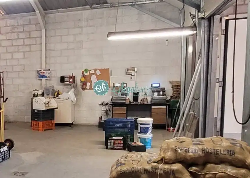Industrial buildings for sale in Segovia