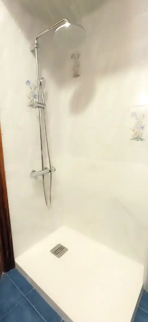 Bany de Casa o xalet en venda en Cerdanyola del Vallès amb Calefacció i Terrassa