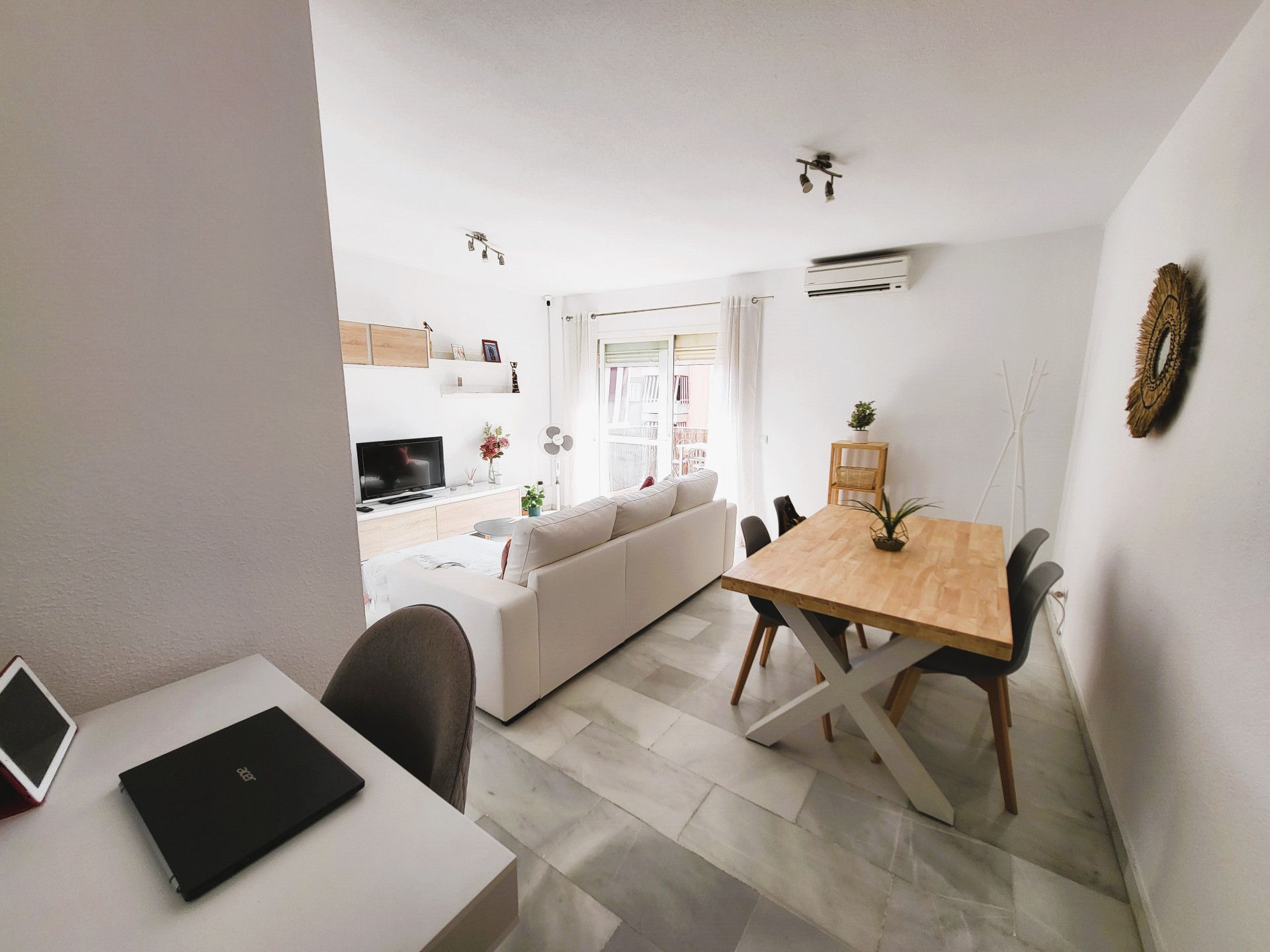 Living room of Apartment for sale in Estepona  with Air Conditioner, Terrace and Balcony