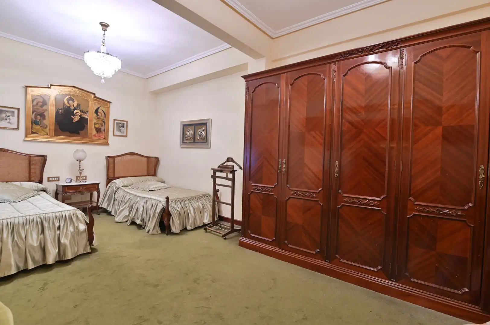 Habitación de Piso en venta en Bilbao  con Calefacción y Balcón