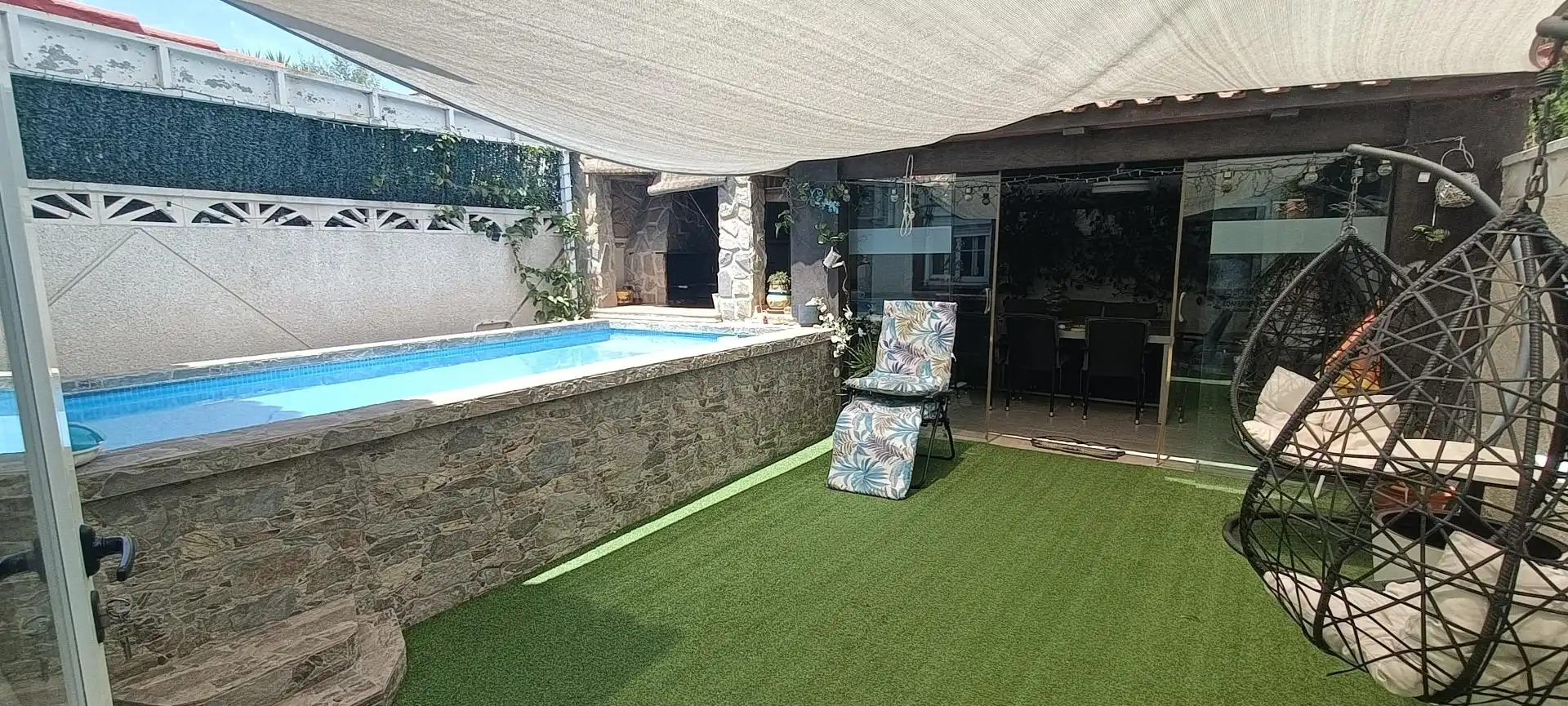Terraza de Casa adosada en venta en La Nucia con Aire acondicionado, Calefacción y Jardín privado