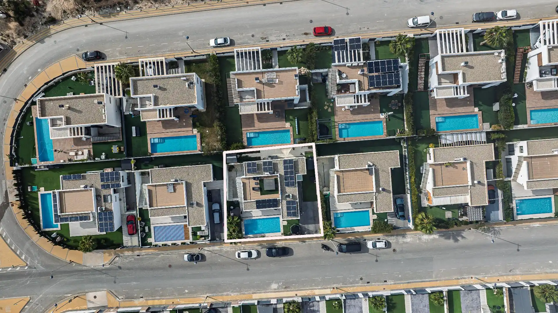 Vista exterior de Casa o xalet de lloguer en Finestrat amb Aire condicionat, Calefacció i Jardí privat