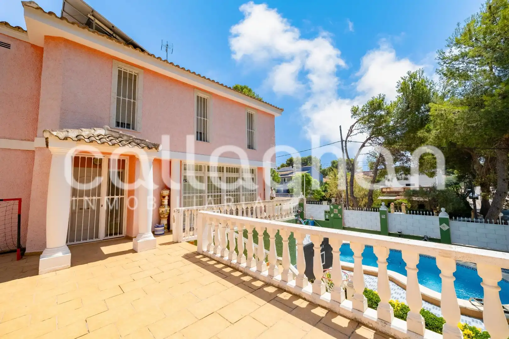 Vista exterior de Casa o chalet en venta en Paterna con Aire acondicionado, Jardín privado y Terraza