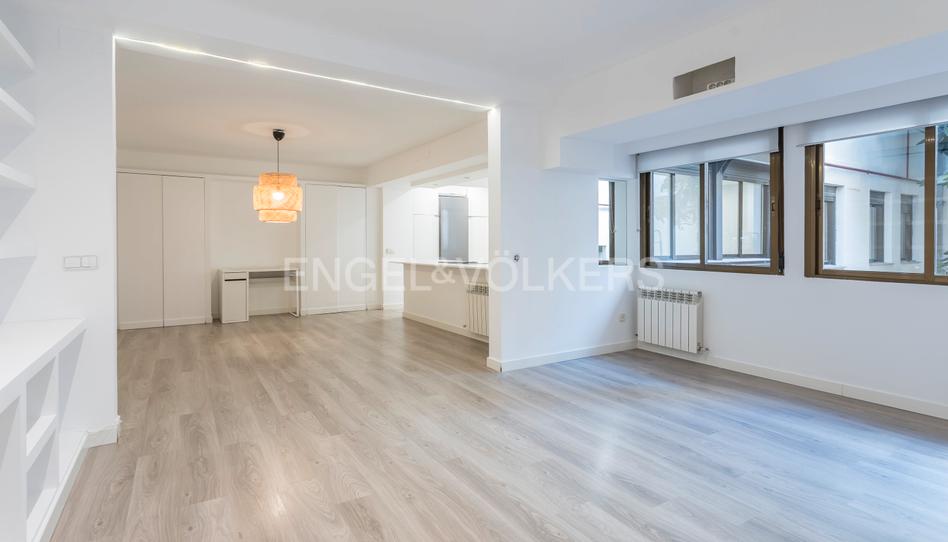 Foto 1 de Apartamento de alquiler en Trafalgar, Madrid
