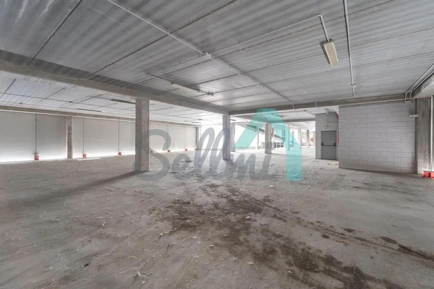 Nave industrial en venta en Oviedo 