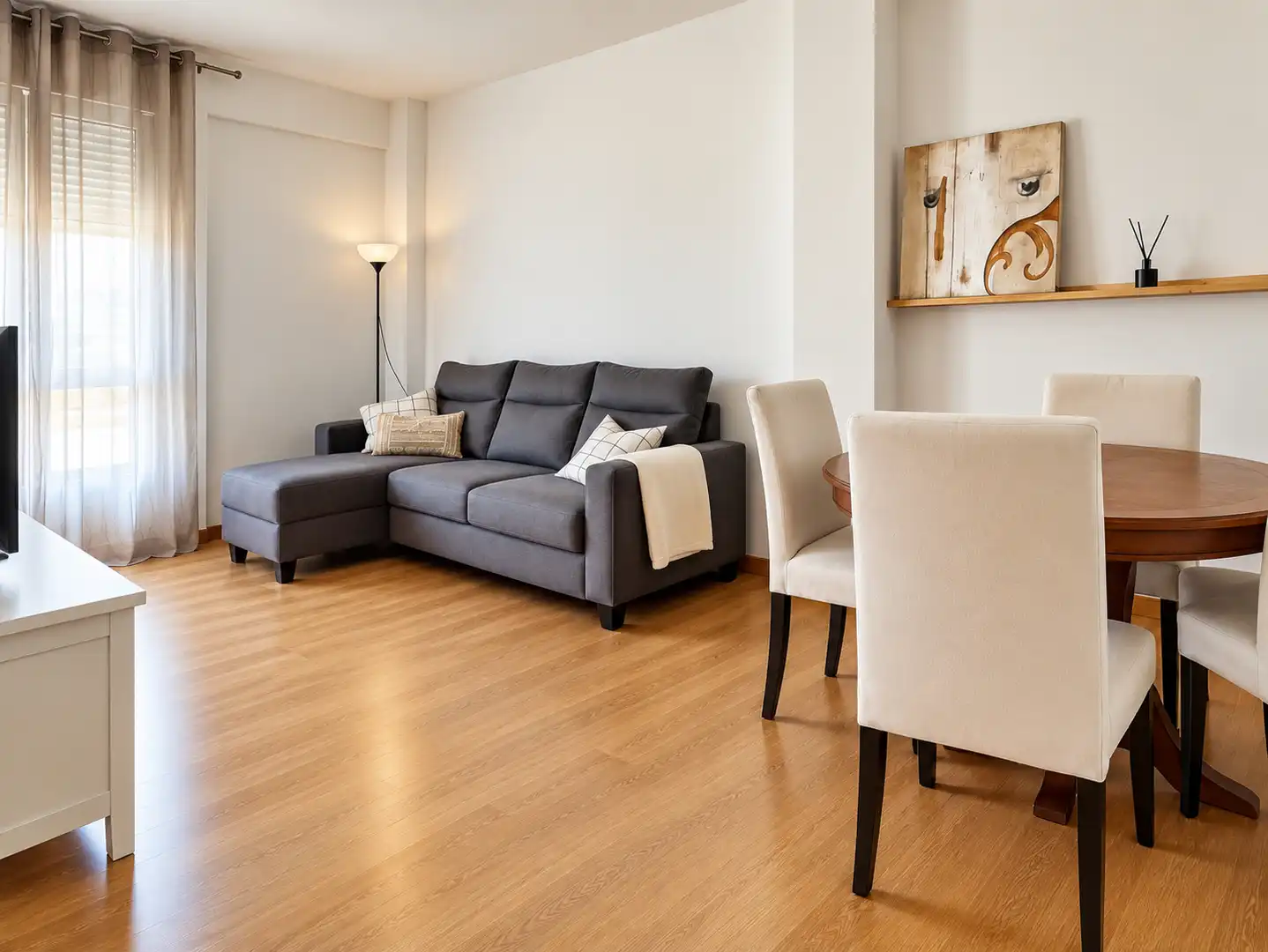 Sala de estar de Piso de alquiler en Torrelavega  con Amueblado y Horno