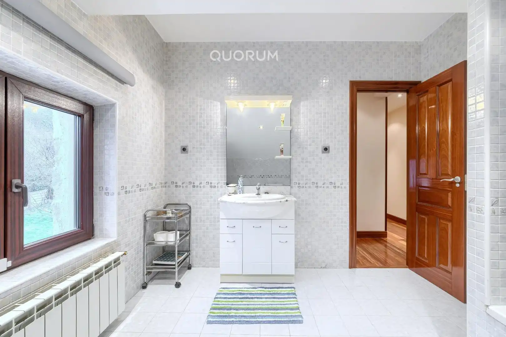 Badezimmer von Country house zum Verkauf in Bilbao  mit Heizung, Terrasse und Möbliert
