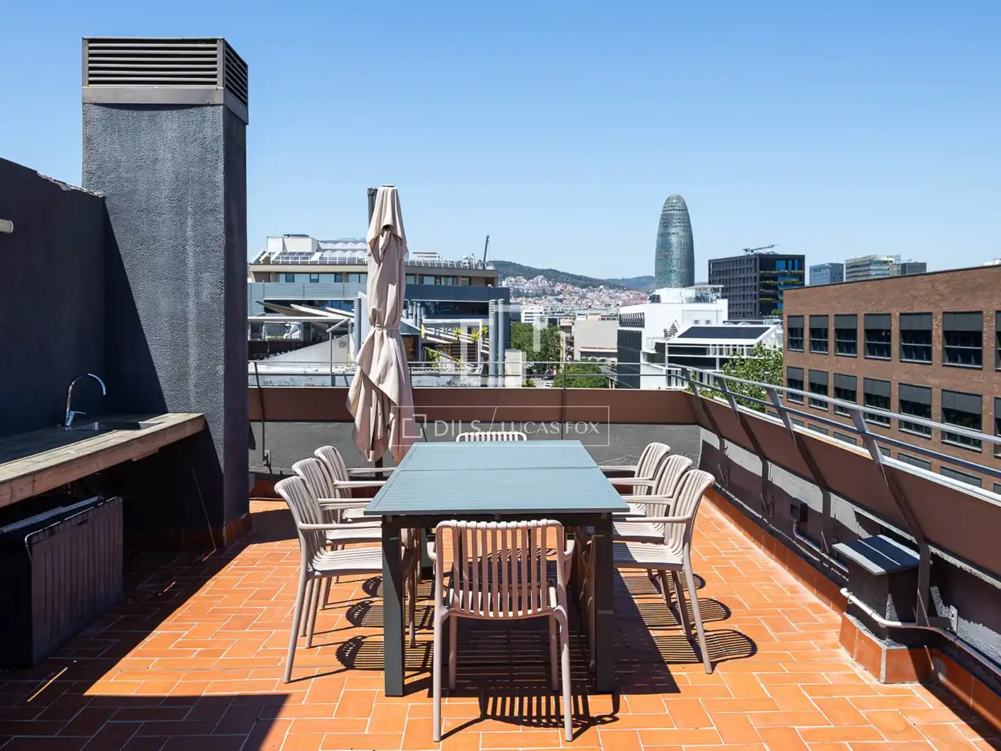 Terrace of Flat for sale in Barcelona  with Air Conditioner, Terrace and Furnished