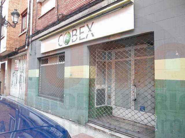 Local comercial en Venta en Calle Río Deva, 8 en Fozaneldi - Tenderina