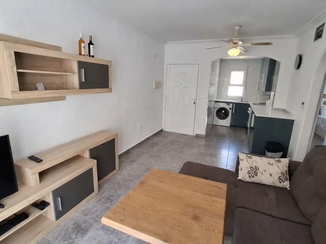 Sala d'estar de Apartament en venda en Mojácar amb Aire condicionat, Terrassa i Piscina