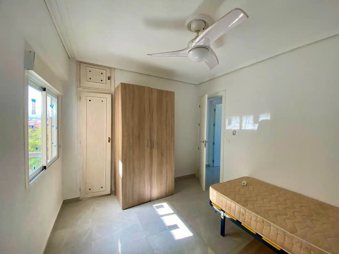 Schlafzimmer von Wohnung zum Verkauf in Alicante / Alacant