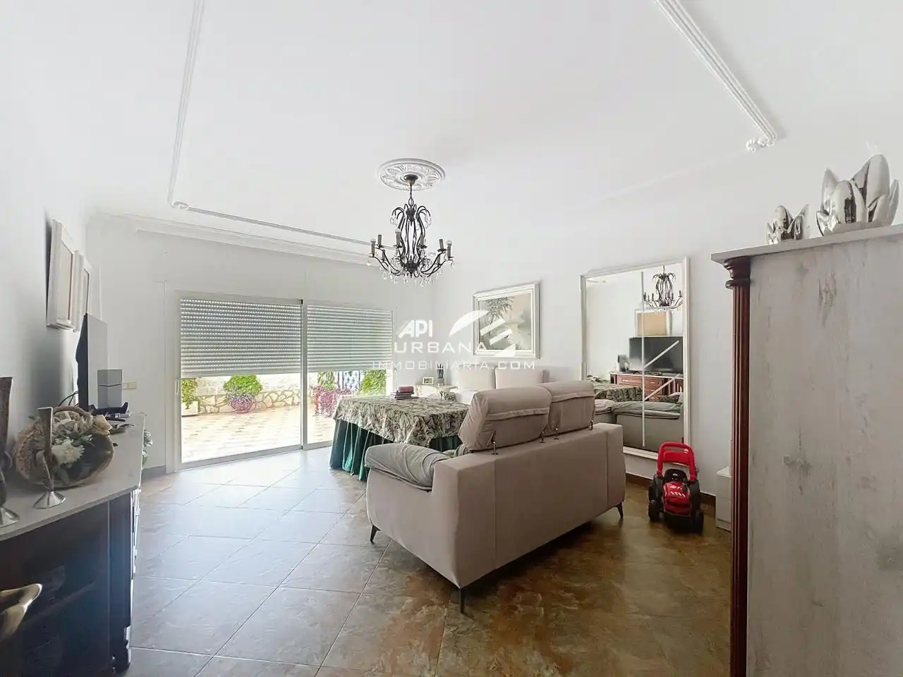 Sala de estar de Casa o chalet en venta en Lucena con Aire acondicionado, Terraza y Piscina