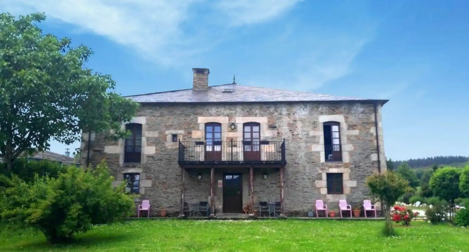 Vista exterior de Finca rústica en venda en Castroverde amb Aire condicionat, Jardí privat i Terrassa
