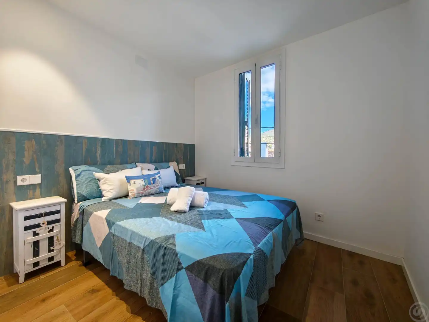 Schlafzimmer von Maisonette zum Verkauf in Cadaqués mit Klimaanlage, Heizung und Abstellraum