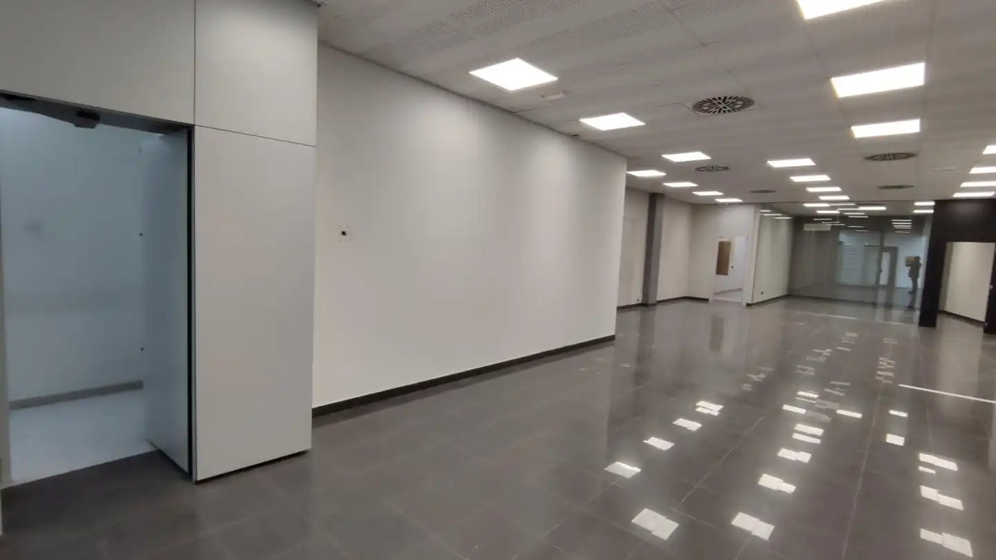 Geschaftsraum zur Miete in Buñol