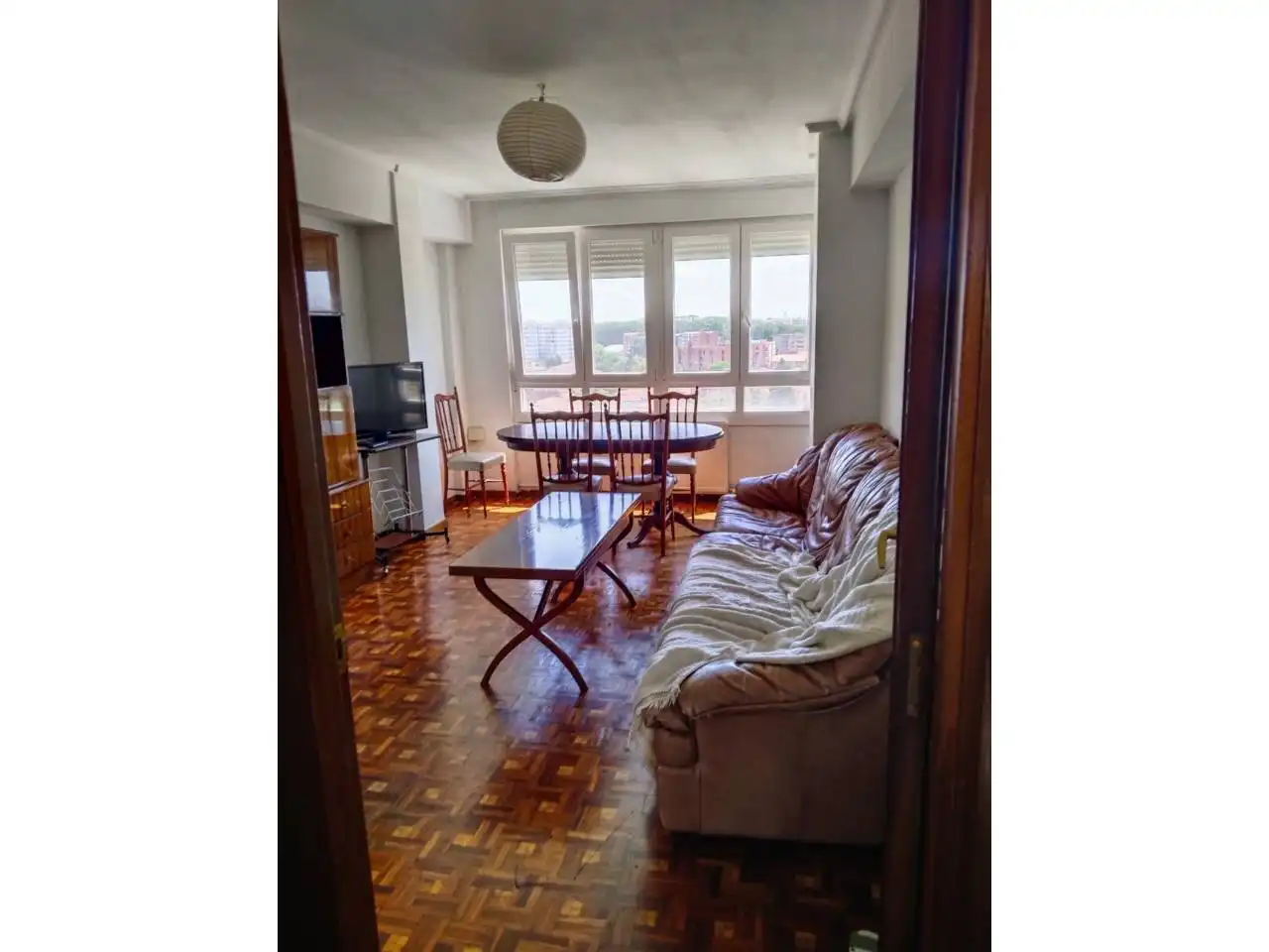 Living room of Flat for rent in Burgos  with Heating, Parquet flooring and Terrace