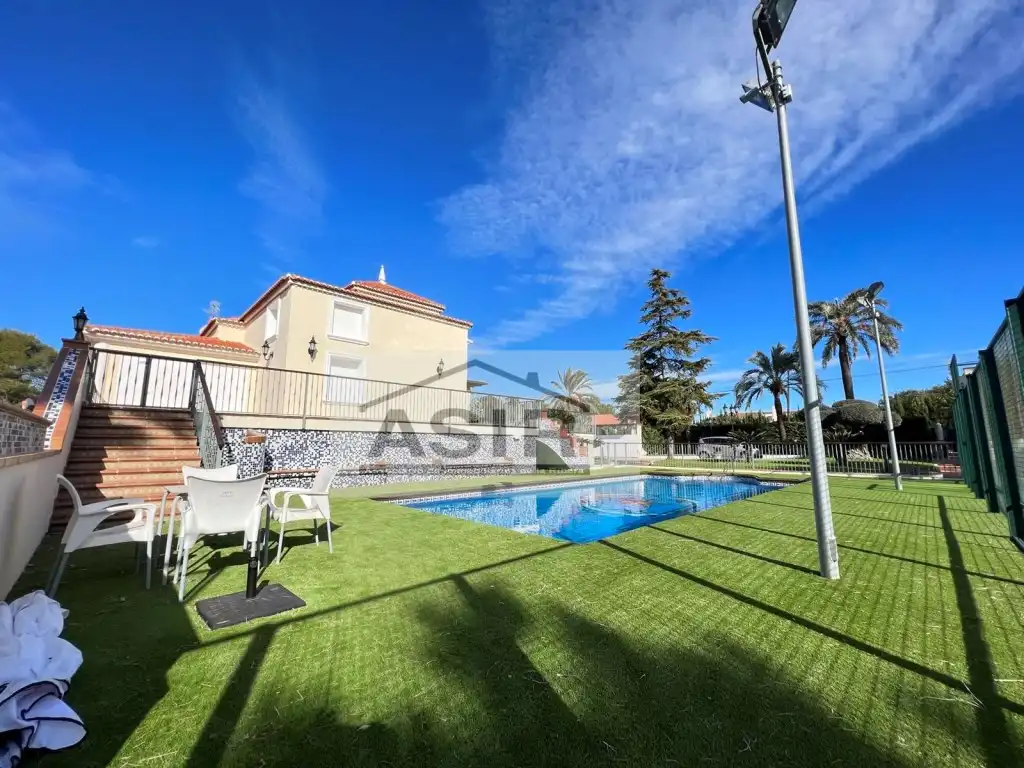 Piscina de Casa o chalet en venta en Alzira con Aire acondicionado, Terraza y Piscina