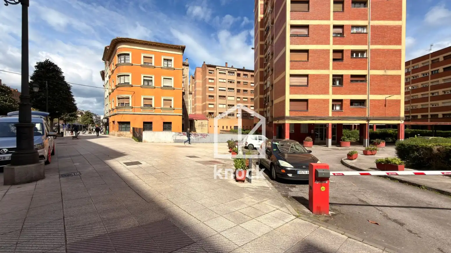 Pis en venda a Oviedo - CL VAZQUEZ DE MELLA, Vallobín